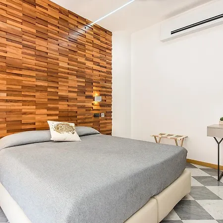 Lucenova Guest-house *