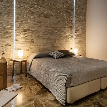 Lucenova Guest-house *