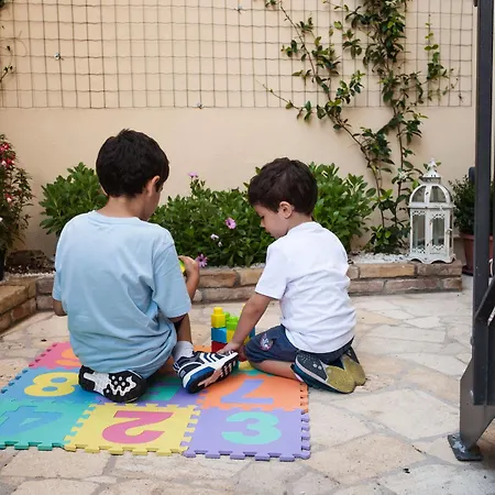 Lucenova Guest-house *