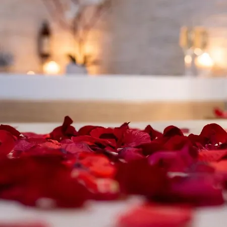 Lucenova Guest-house *